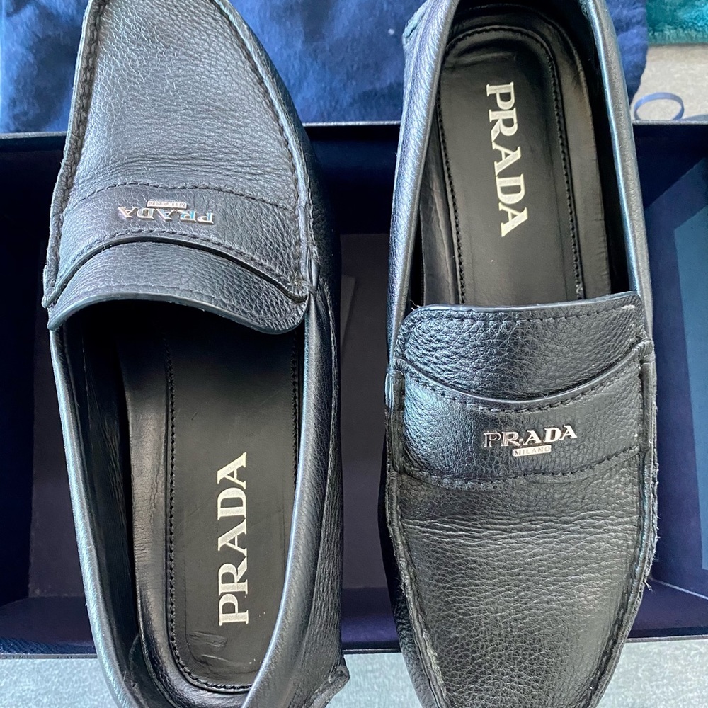 Men Prada drivers
